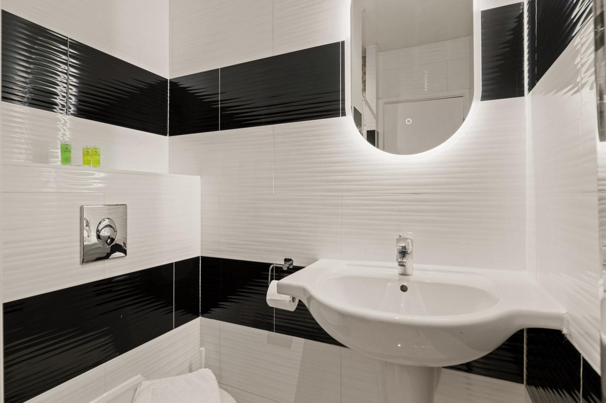 Superior Twin Room,1654255145:JPEG